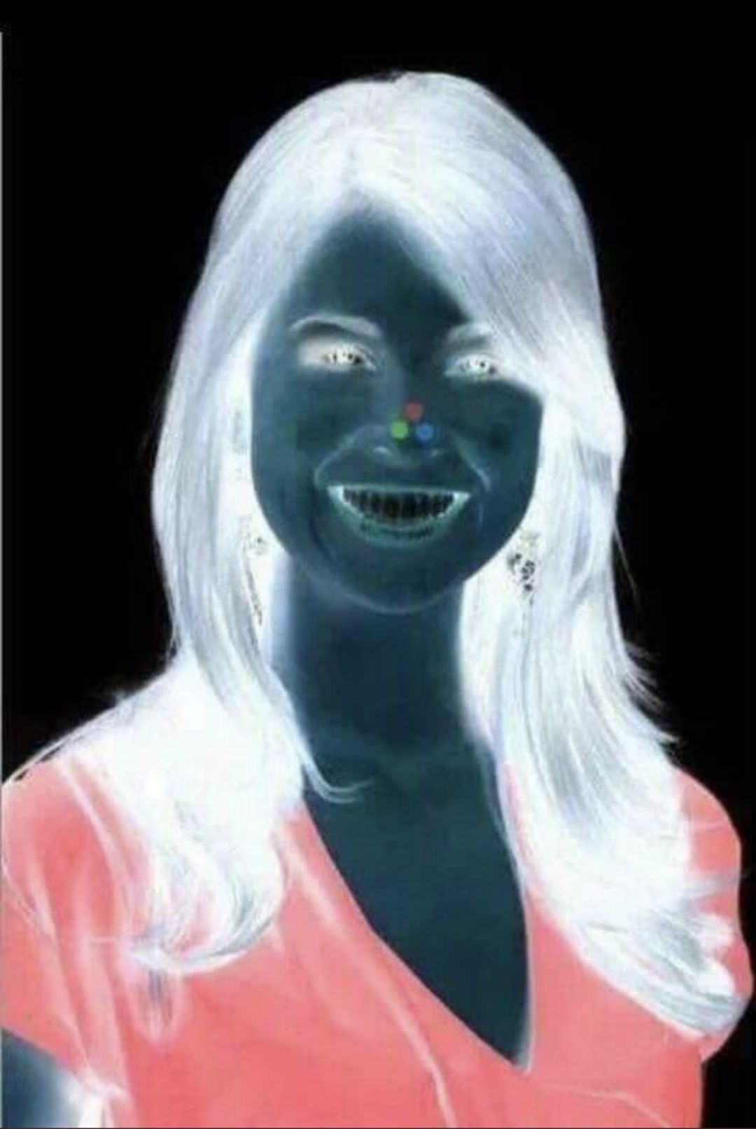 美女和丑女的妆容区别