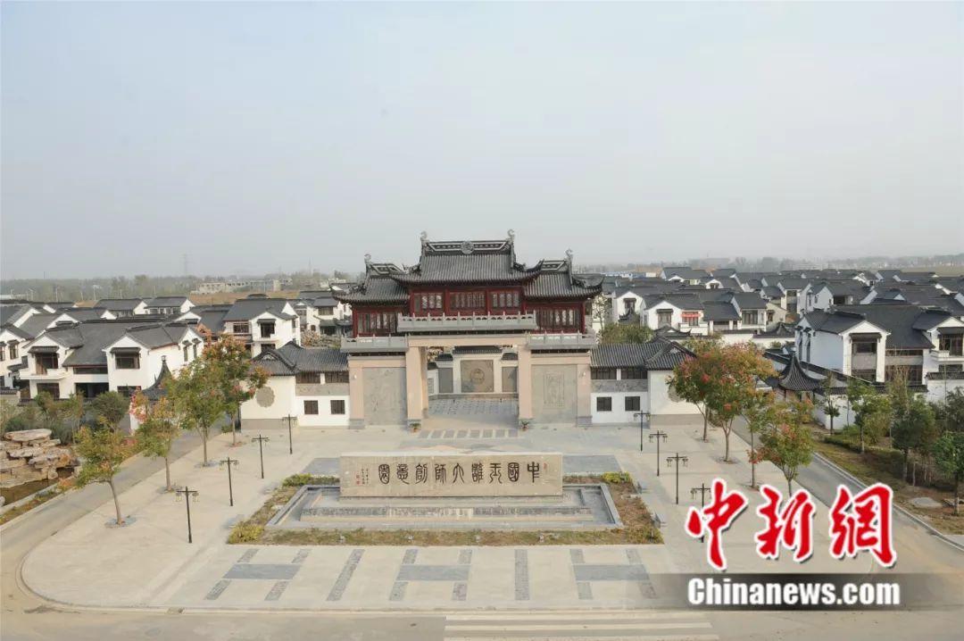 图为镇平县中国玉雕大师创意园 镇平县委宣传部供图现在,石佛寺镇拥有