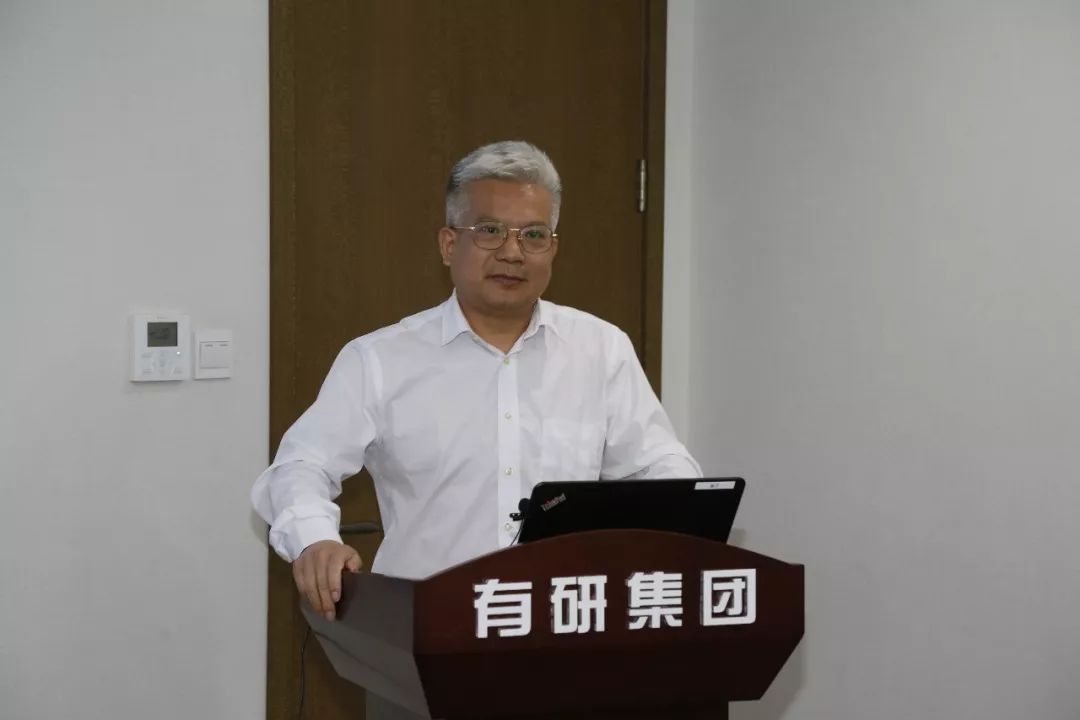 屠海令在发言中指出,《钨科技(英文)》诞生在江西省是应势而生,标志着