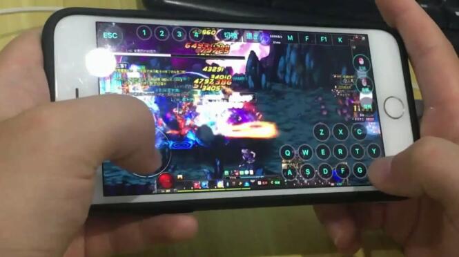 手机掌上云电脑是什么?为什么可以玩PC游戏?