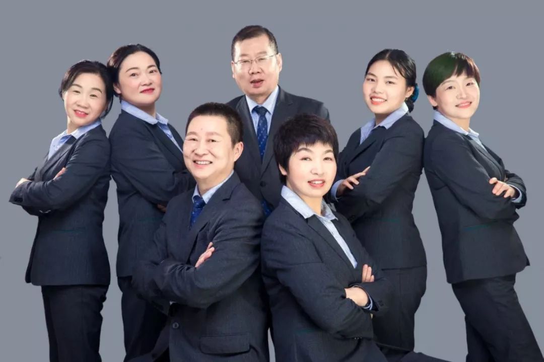 农行辉煌40年丨看湖北农行最美工装秀一