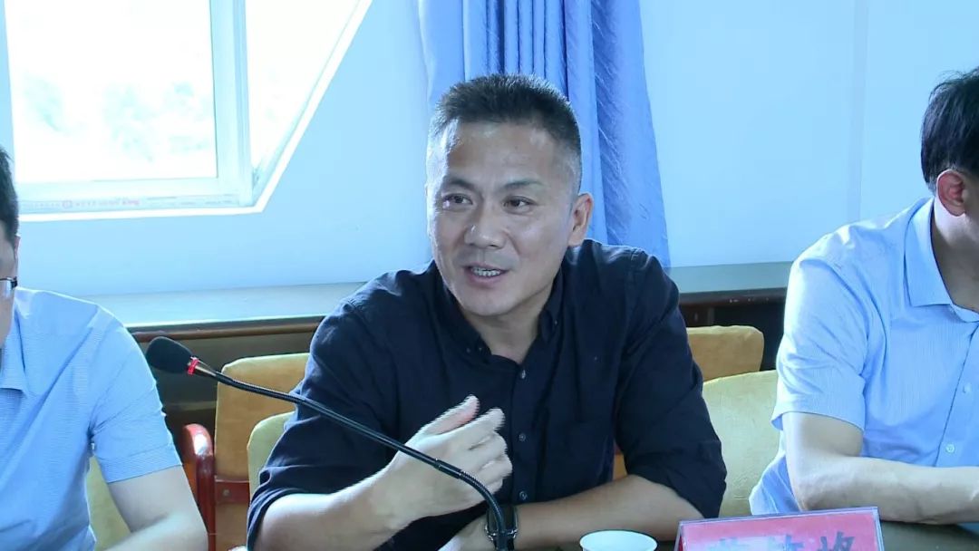 上海浦东新区新场镇考察组到鹤庆县考察