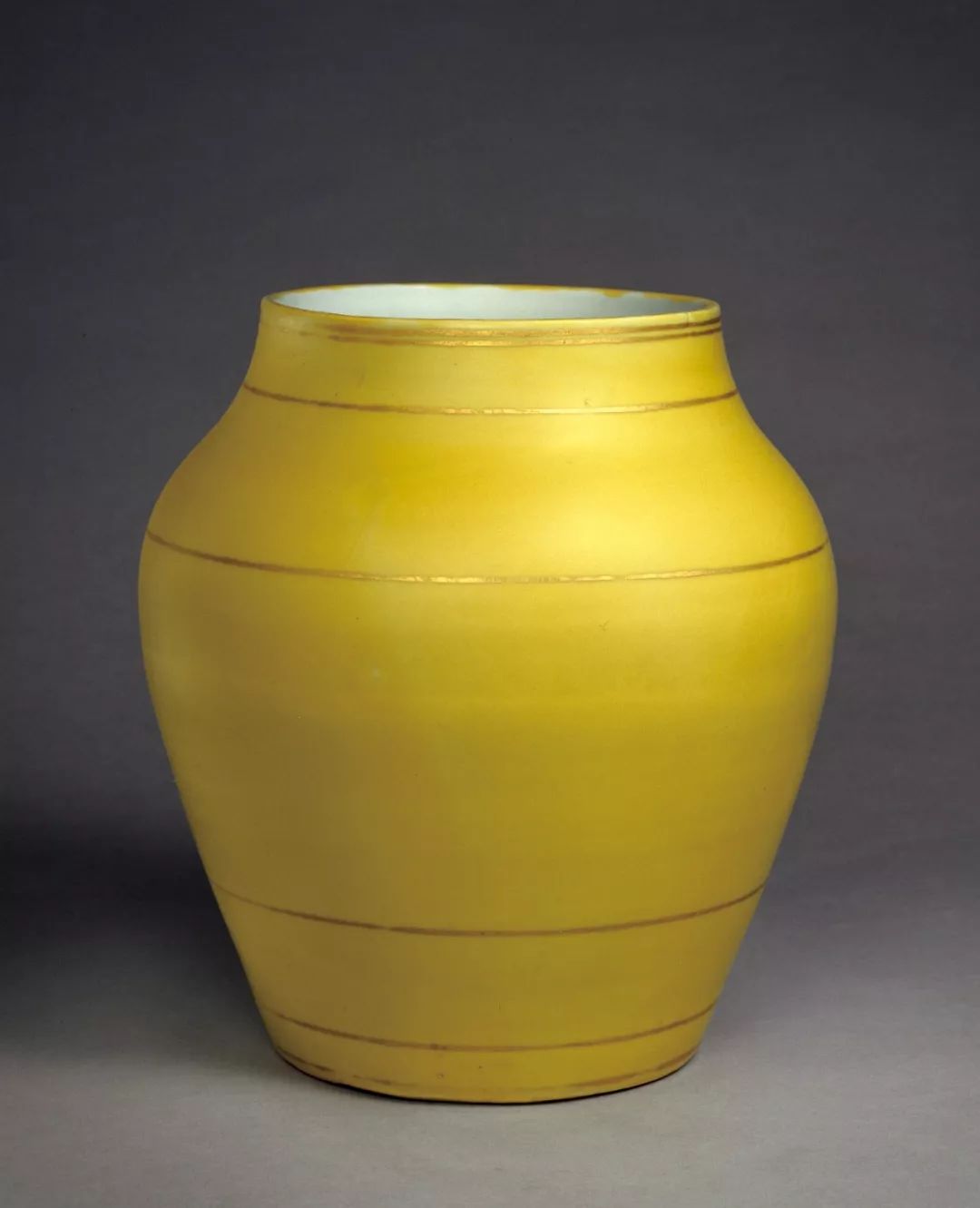 御用色瓷之美故宫博物院藏明代黄釉瓷器赏析