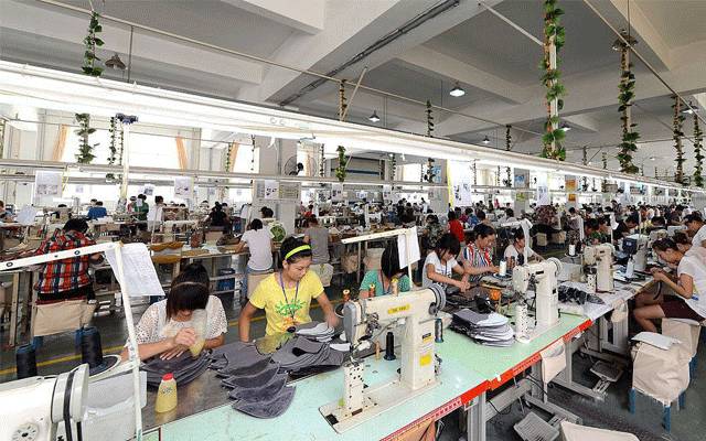 鞋厂班组长下属之间闹矛盾越级汇报不服你这样解决才叫高明