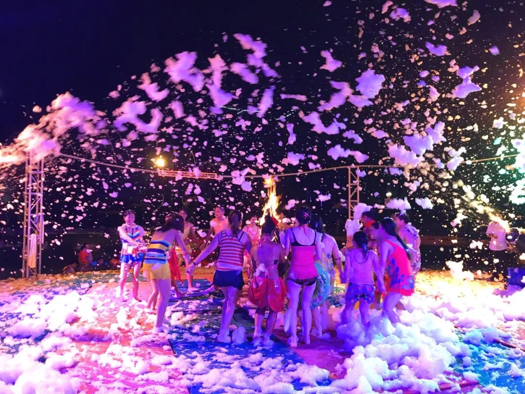 六一撒欢指南彩绘春天卡通派对奇趣神鱼节水上乐园儿童节就要这么玩儿