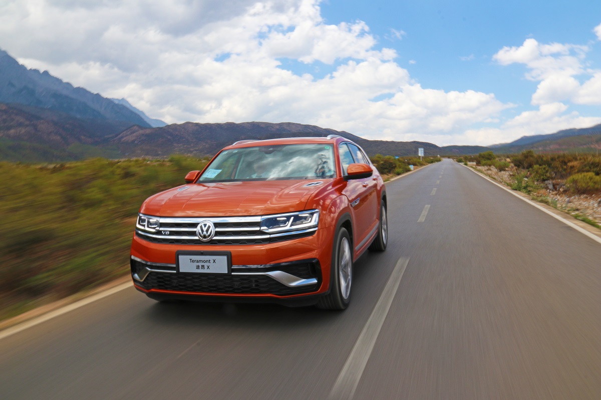 运动与实用完美结合 试驾上汽大众旗舰5座suv途昂x