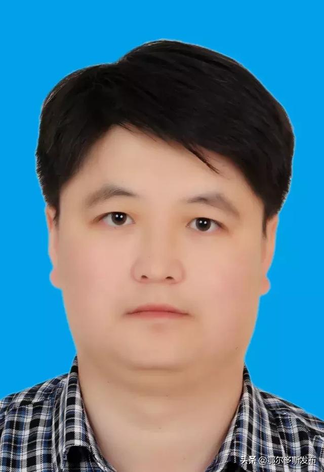 靳尚武,男,汉族,1981年7月出生,博士,副主任技师