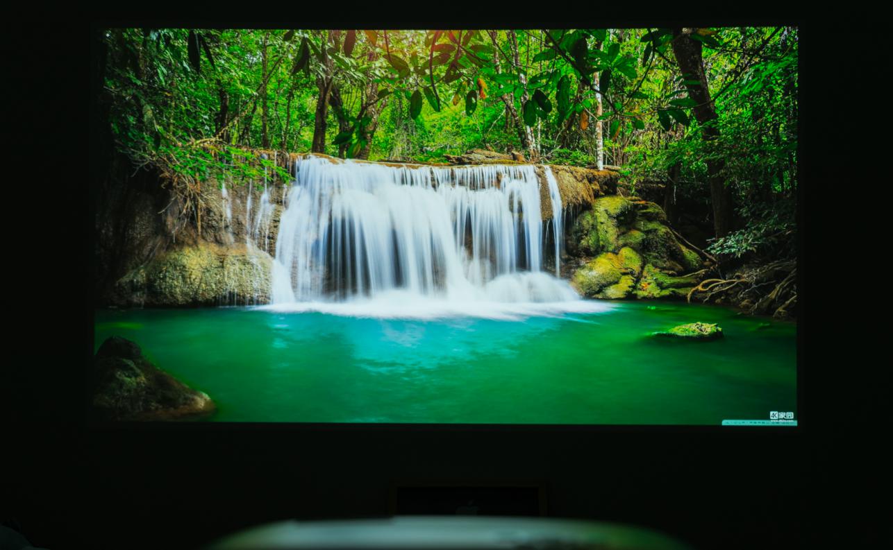 4khdr万元以下最值得买的投影机明基tk800m