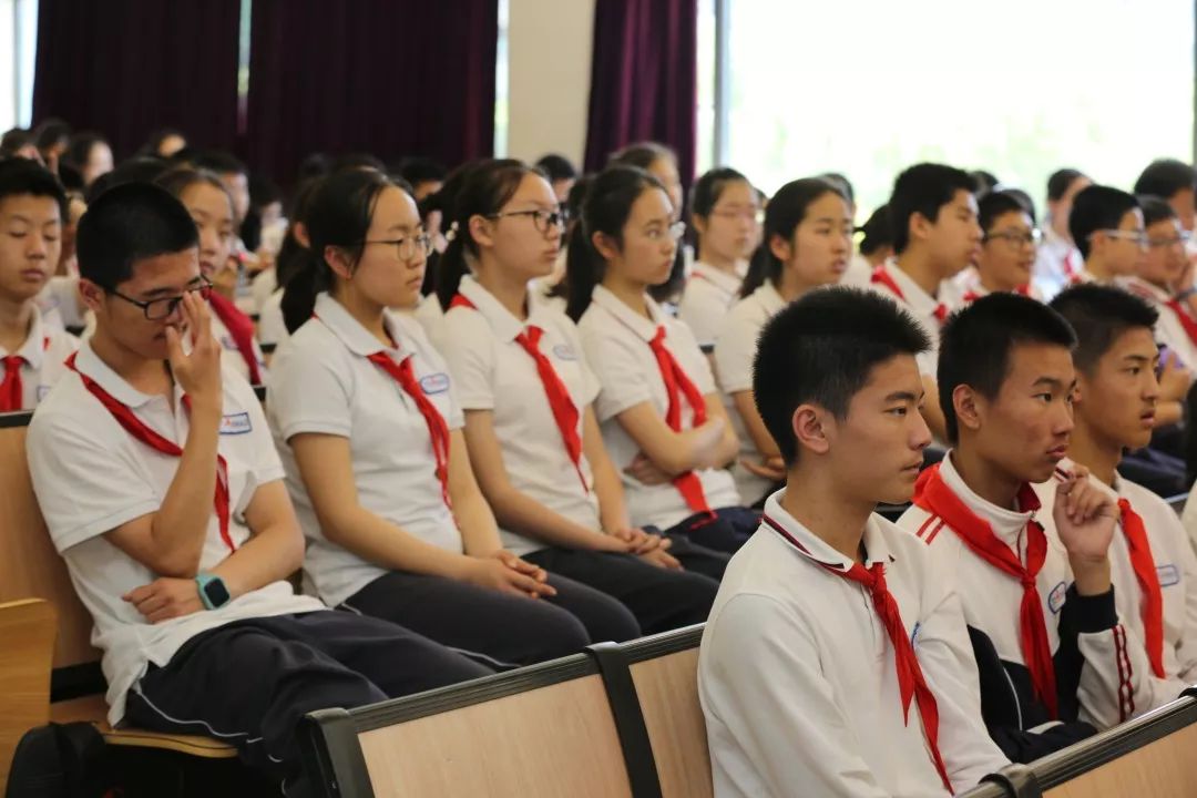上宝校服,上海上宝中学校服(第11页)_大山谷图库