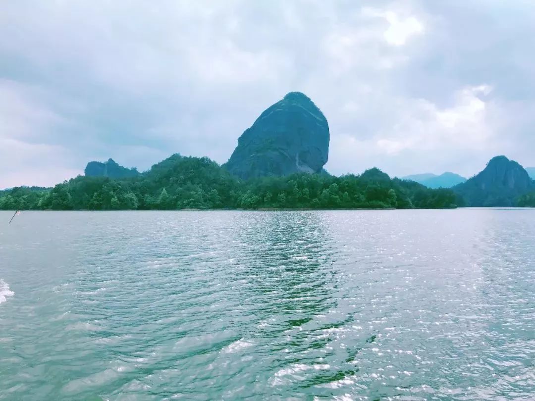 助力旅發大會明月山天柱峰萬載古城三天免票了