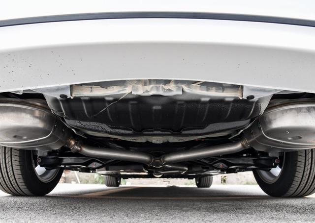 我的雅阁十代一见倾心二见钟情三见定终身