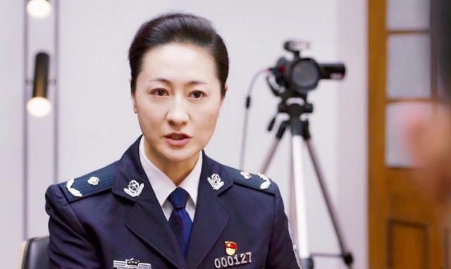 她是《破冰行动》里"不简单的左处,没想到现实中她更不简单!_陈宁