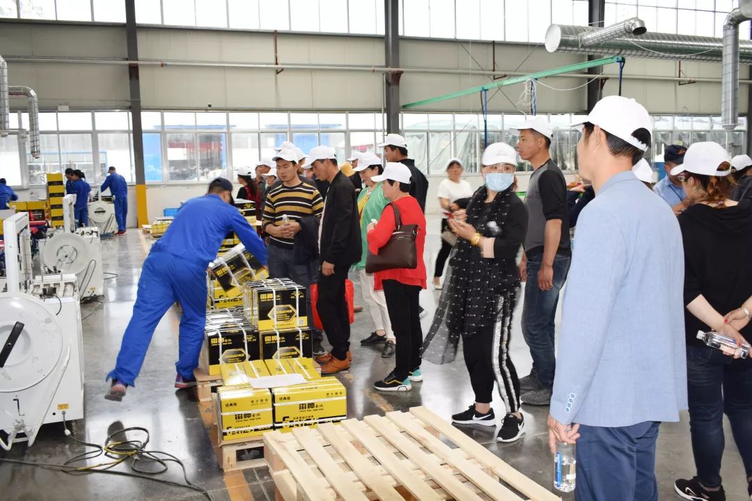 盐城50人客户团工厂参观记以客户为中心的大企业更值得我们信任