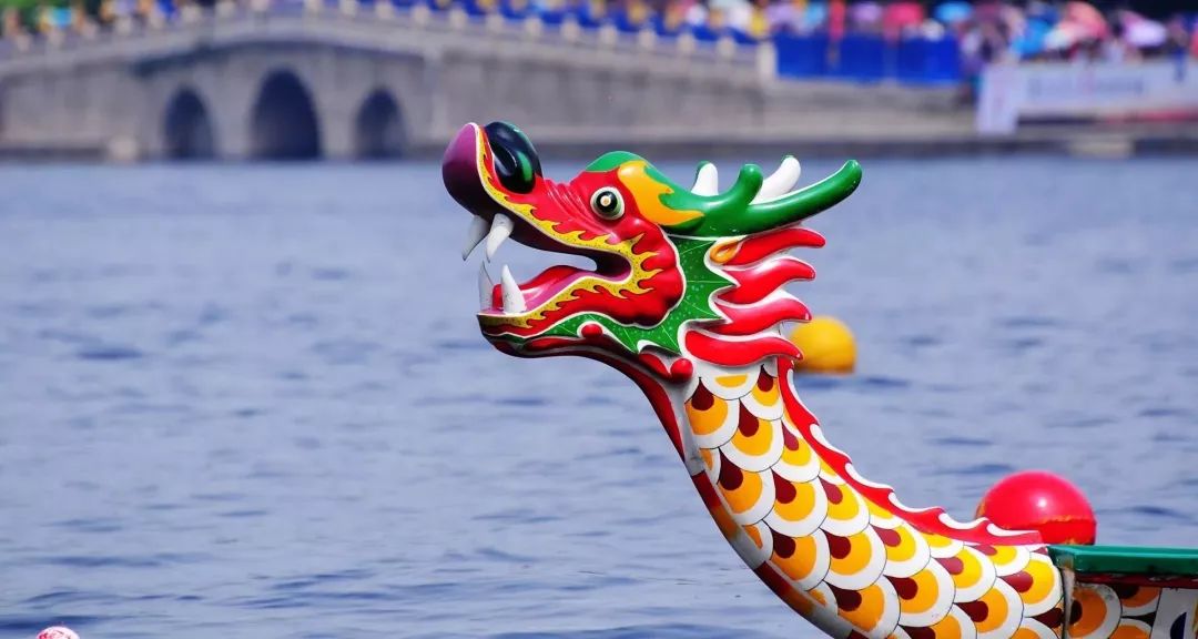 端午节快要到了,想不到广州各村的龙舟队和俱乐部,公历 5月初就已经密