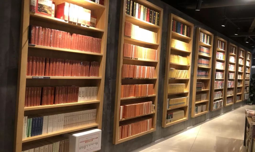 以文化人,书海扬帆—新华书店北辰名品店_图书