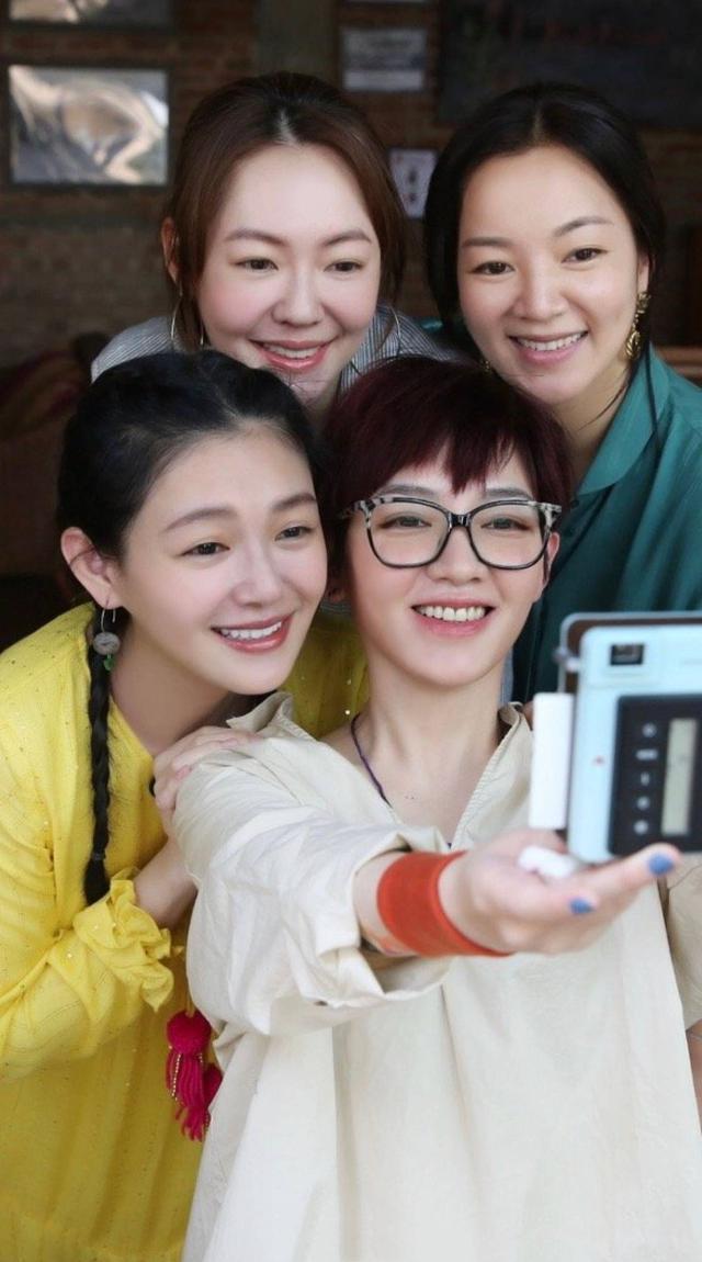 大s的五官需要包装才美范晓萱颜值才真耐看像是冻龄了一样