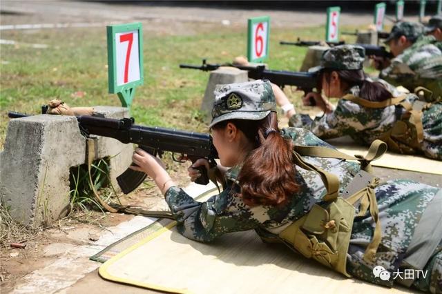 大田民兵大田美女真酷不爱红装爱武装
