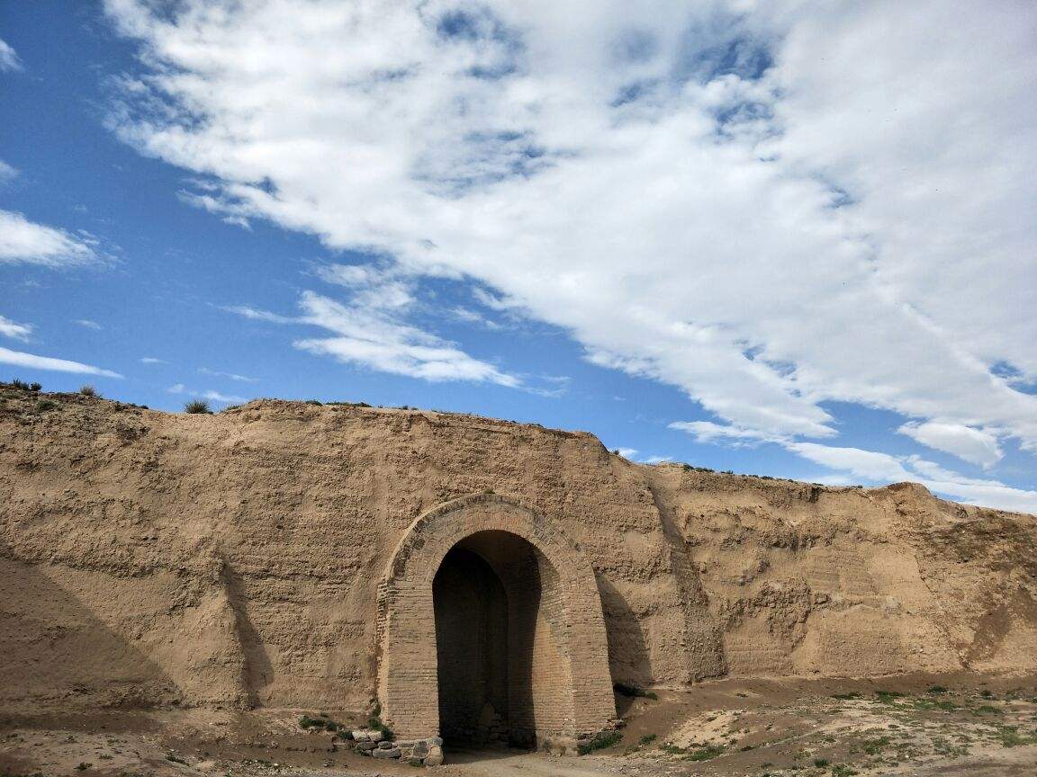 原创这座近400年的古城,门票免费,却很少有人去!