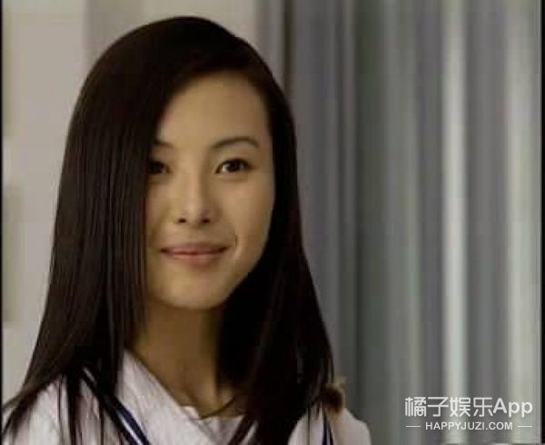 还记得《十八岁的天空》里的吴丹丹吗?她现在长这样啦!