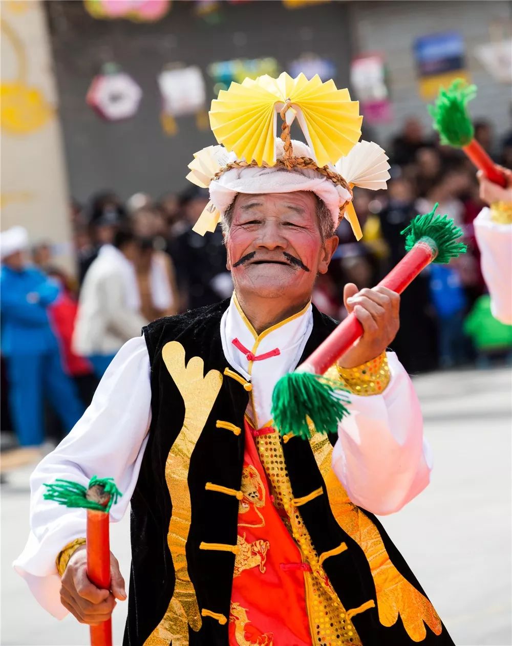 延川大秧歌是陕北地区汉族民间舞蹈的杰出代表,它和黄陵,洛川老秧歌