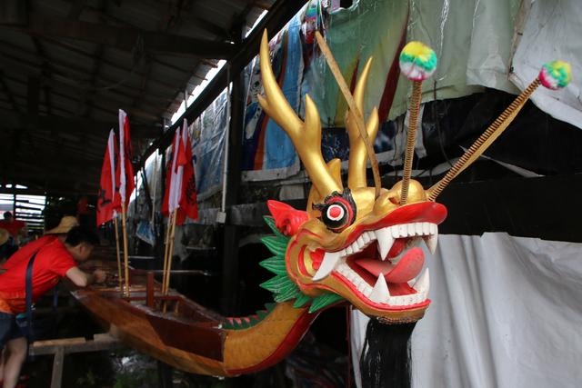 清溪双社新船骏水啦,车陂龙船数量居全市之最!_龙舟