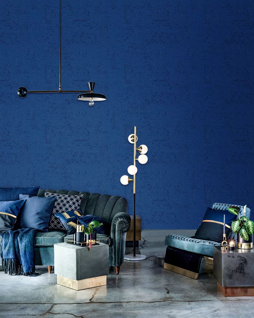 royalshow丨蓝色撩人,温柔呈现贵族范儿