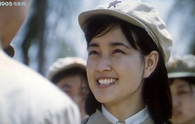 原创刘晓庆最飒爽英姿的一面是在志愿军女兵形象身上之后随风而逝