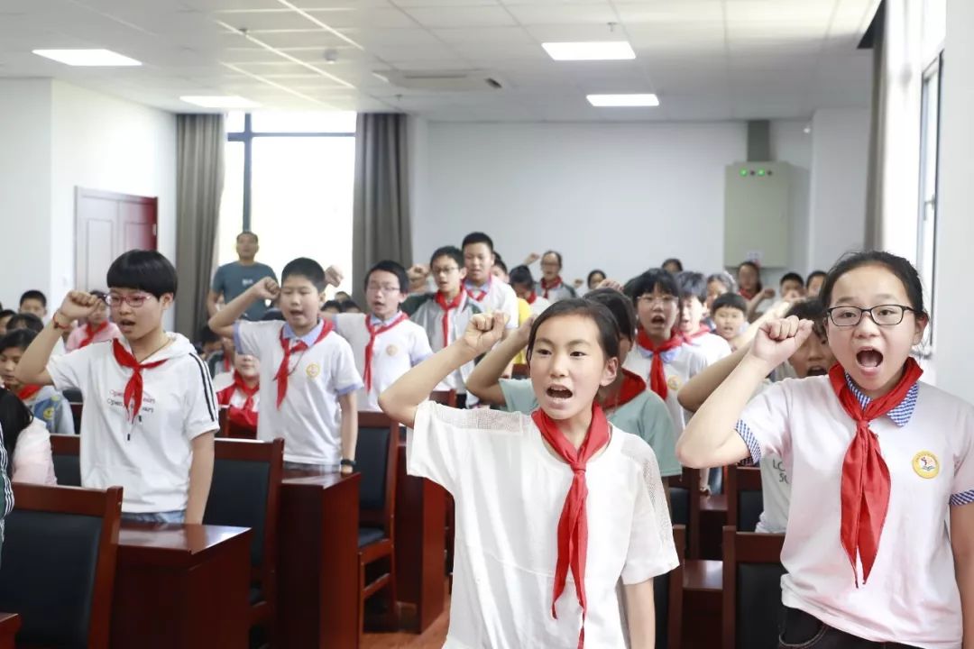 行宫小学六年级誓师动员大会顺利结束