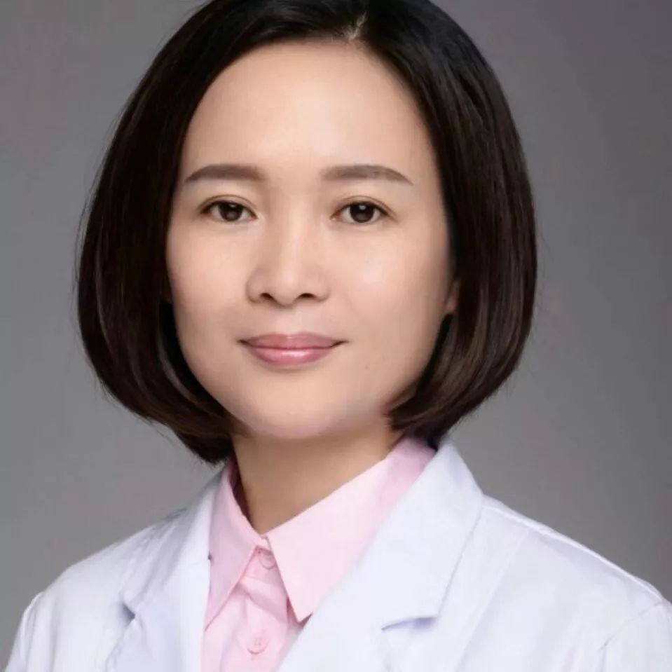 牙列不齐,咬合关系异常,容易造成各个牙齿承担的咀嚼力不均衡,从而