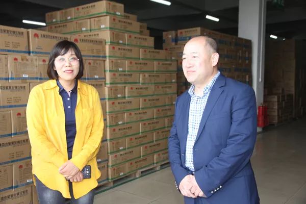 集宁现代物流园区管理委员会副主任刘苏文一行来华源医药调研