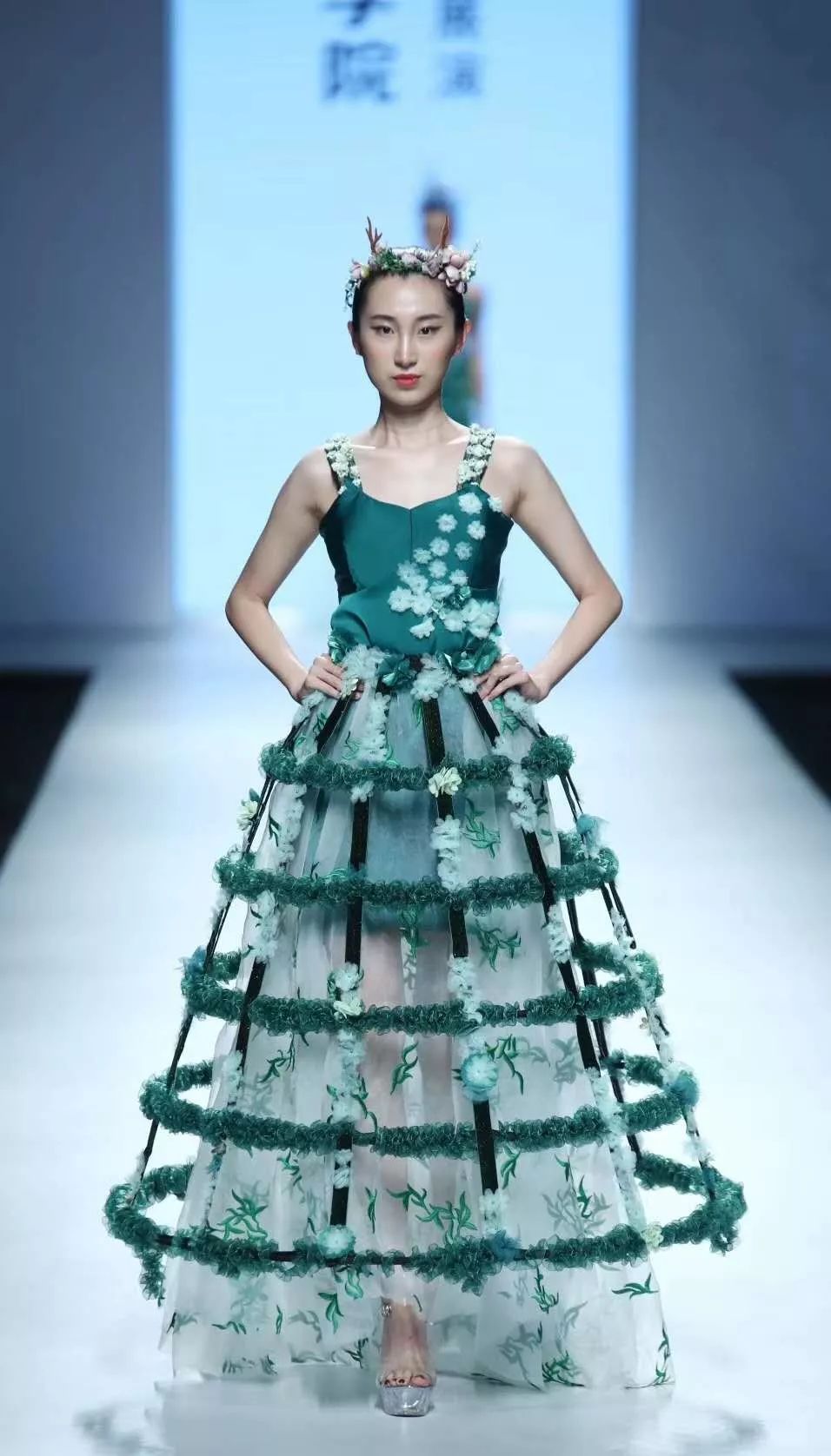 2019广东大学生时装周学生毕业秀欣赏