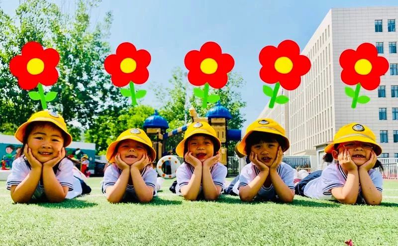 童年最美的时光—华夏未来华明幼儿园六一系列活动创意升班照