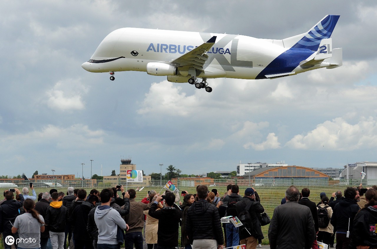 1/ 12 2019年5月29日,图卢兹,空客举行了飞机家族飞越图卢兹活动,展示