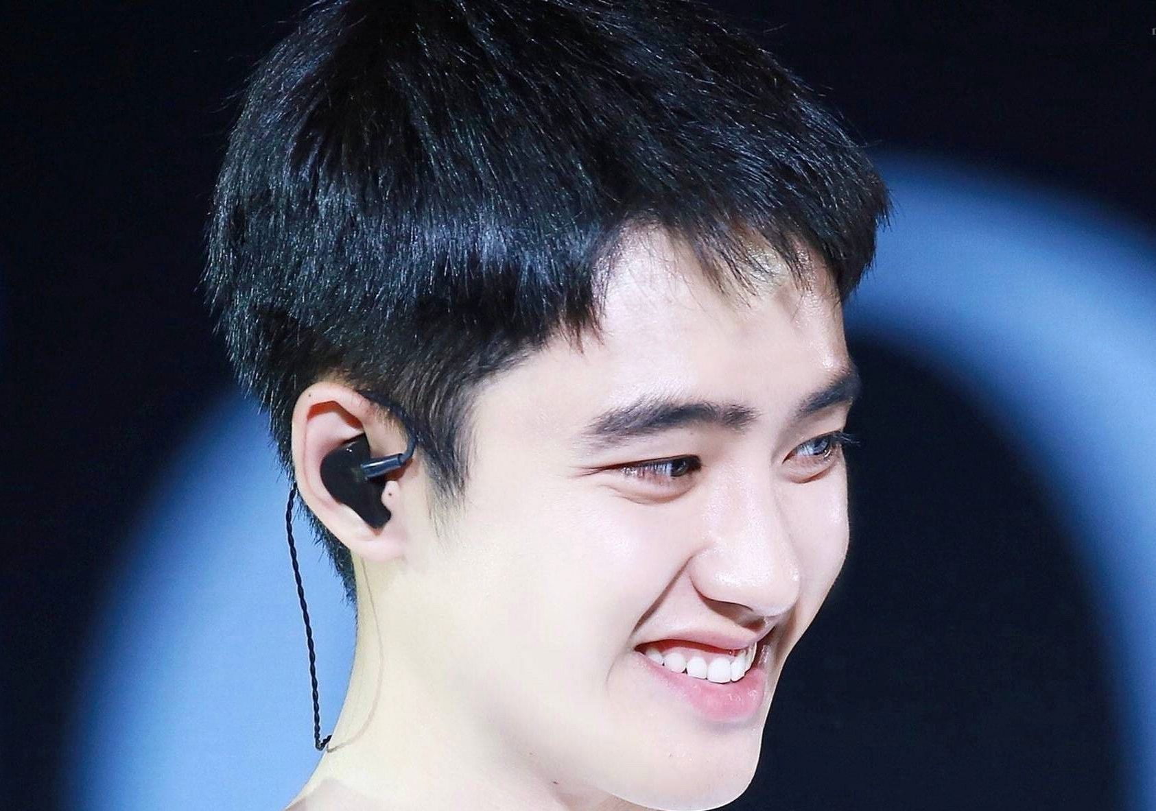 exo都暻秀公开写给粉丝手写信表心情沉重演唱会人不全了