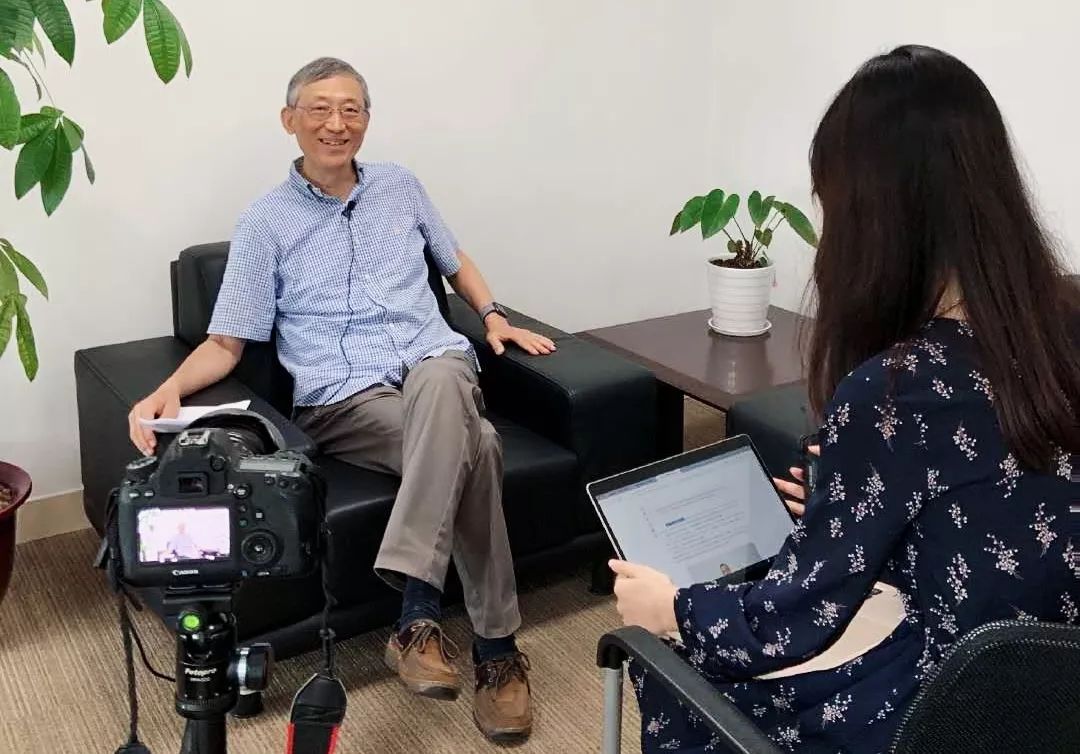 思廷书院专访张寅教授把时间浪费在自己喜欢的事情上