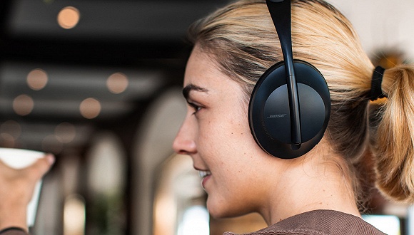 bose发布新款头戴式降噪耳机售价39995美元