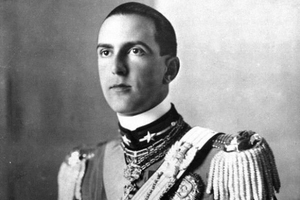 现在要介绍的历史人物就是意大利末代国王,他叫翁贝托二世.