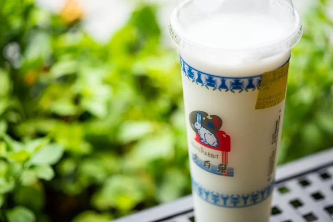 重磅大白兔奶茶店空降魔都官方正版全国独①家