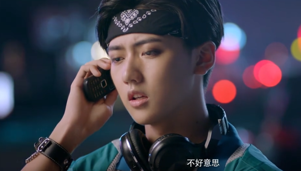 焉栩嘉男人四十上高中一人分饰两角高考话题很带感