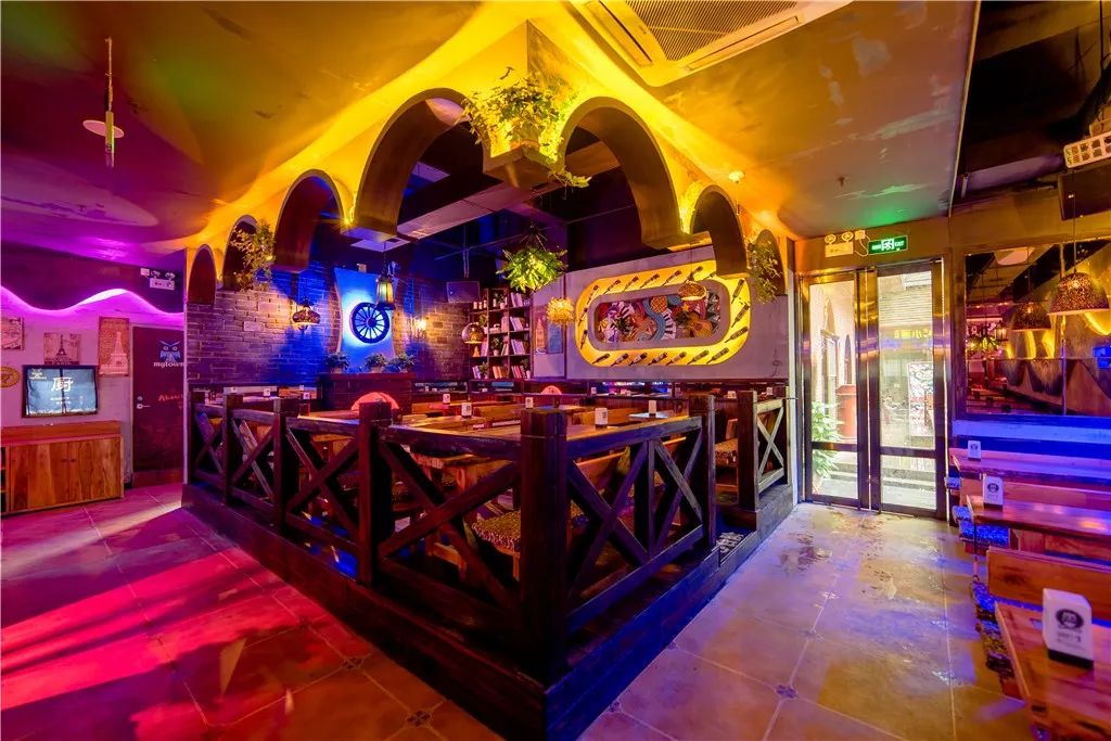 厦门惊现网红小酒馆,啤酒不要钱!连续32天!老板是不是人傻钱多?