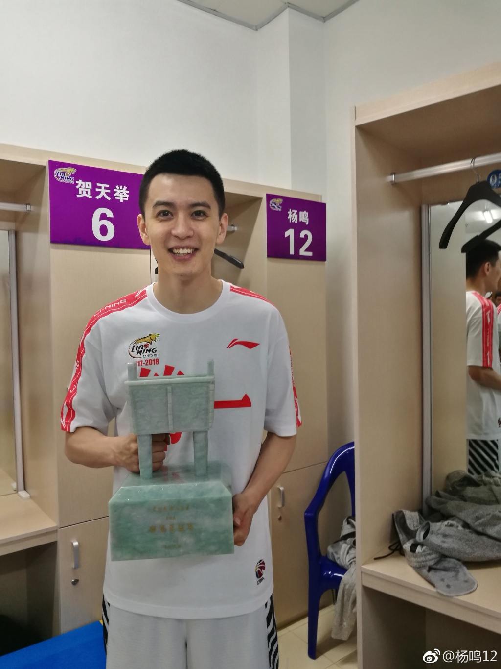 34岁男篮前国手退役,曾单场拿44分,获过总冠军如今成教练_杨鸣