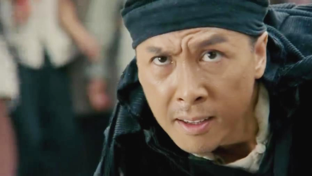 十月围城沈重阳遭遇强敌二人街头大战十分激烈