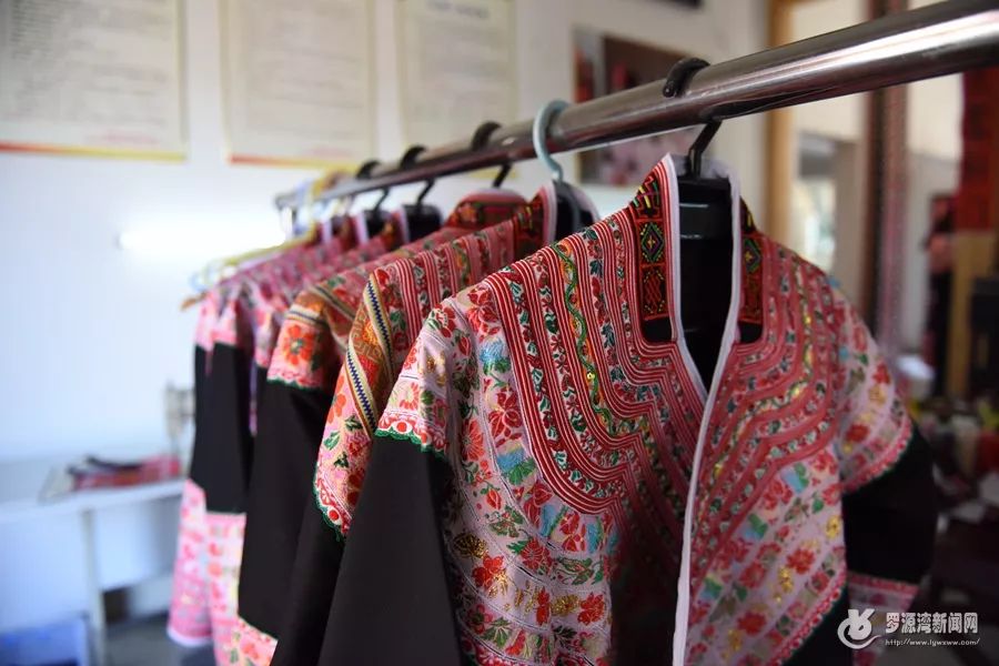 罗源凤凰装——扮靓畲村的风景线_畲族