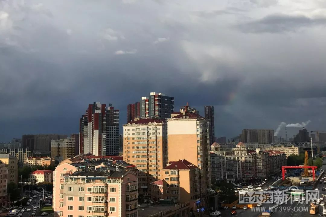 天气形势调整快31日冰城无雨或转晴目前,我市仍在冷空气控制中,初夏