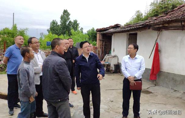 史邦俭到红星村指导脱贫攻坚工作