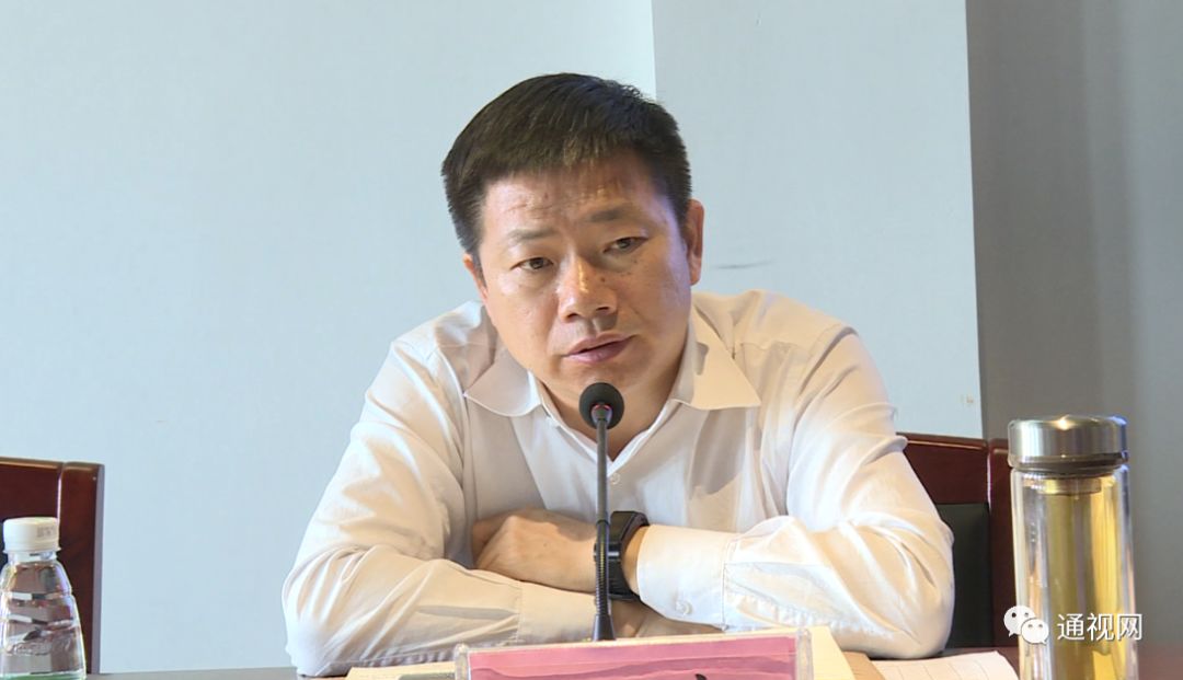 刘明灯认清形势积极作为确保厕所革命工作如期完成