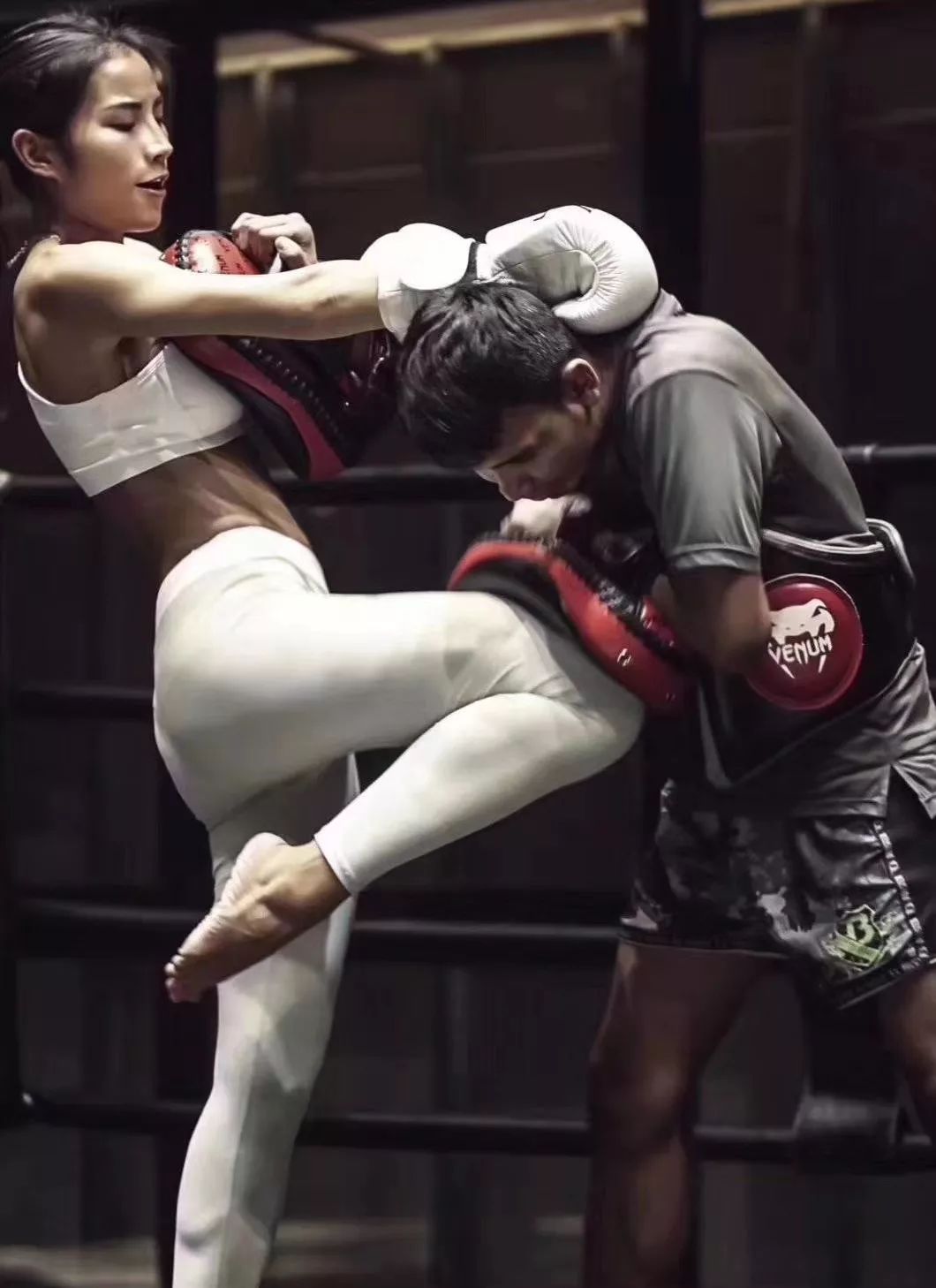 搏击吧成人少儿搏击体验搏出你的勇气ko你的烦恼