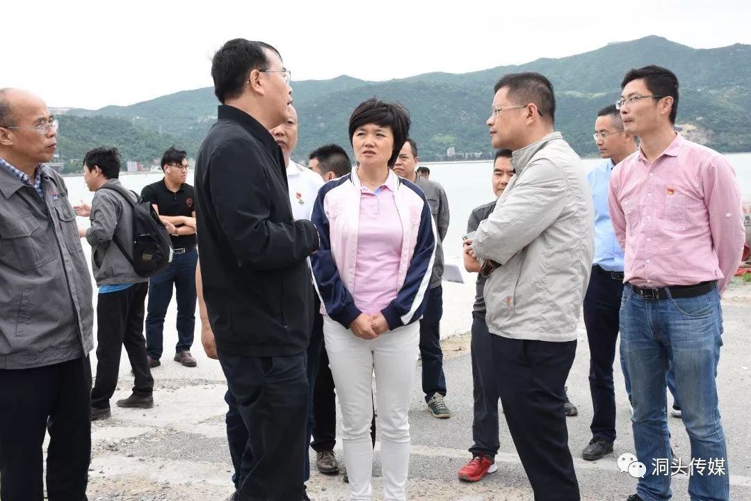 5月28日至29日,区委副书记,区长林霞在调研大门镇时强调,大门作为洞头
