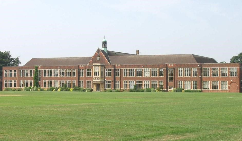 百年名校的秘诀英国伊丽莎白女王学校带你玩转科创