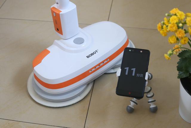 二胎妈妈的好帮手:bobot无线电动拖地机